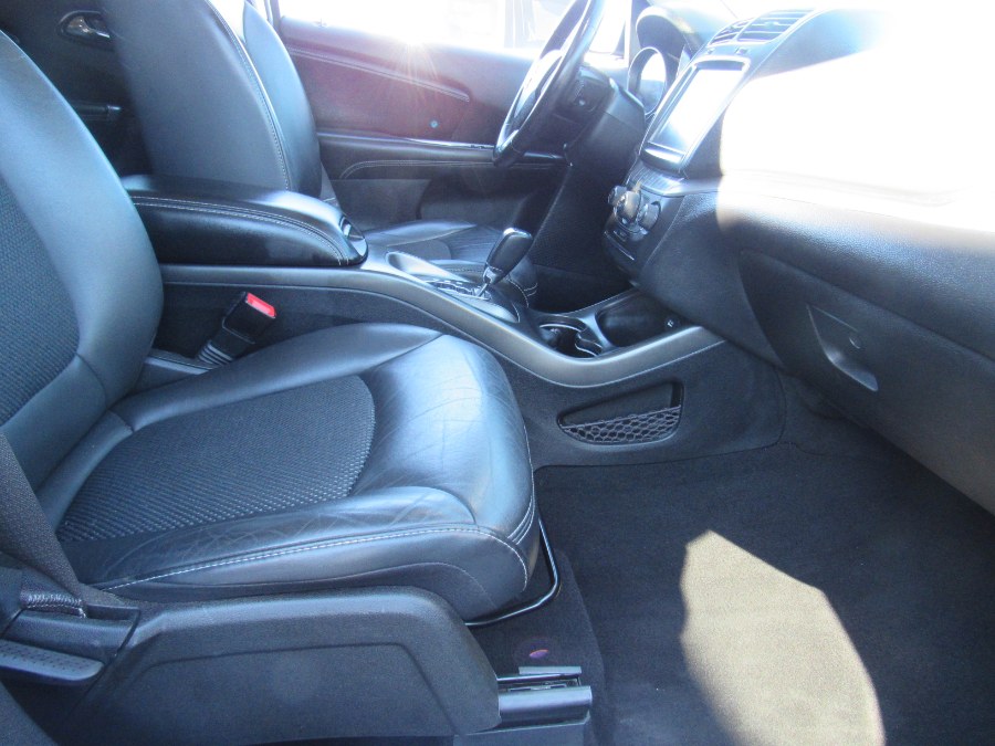 Used Dodge Journey Crossroad FWD 2020 | NJ Used Cars Center. Irvington, New Jersey Used Dodge Journey Crossroad FWD 2020 | NJ Used Cars Center. Irvington, New Jersey