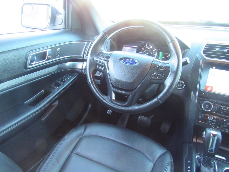 Used Ford Explorer XLT 4WD 2018 | NJ Used Cars Center. Irvington, New Jersey Used Ford Explorer XLT 4WD 2018 | NJ Used Cars Center. Irvington, New Jersey