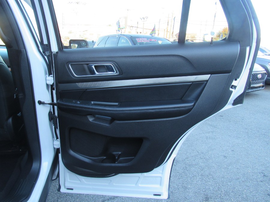 Used Ford Explorer XLT 4WD 2018 | NJ Used Cars Center. Irvington, New Jersey Used Ford Explorer XLT 4WD 2018 | NJ Used Cars Center. Irvington, New Jersey