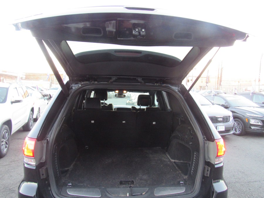 2018 Jeep Grand Cherokee Limited 4x4, available for sale in Irvington, New Jersey | NJ Used Cars Center. Irvington, New Jersey 2018 Jeep Grand Cherokee Limited 4x4, available for sale in Irvington, New Jersey | NJ Used Cars Center. Irvington, New Jersey
