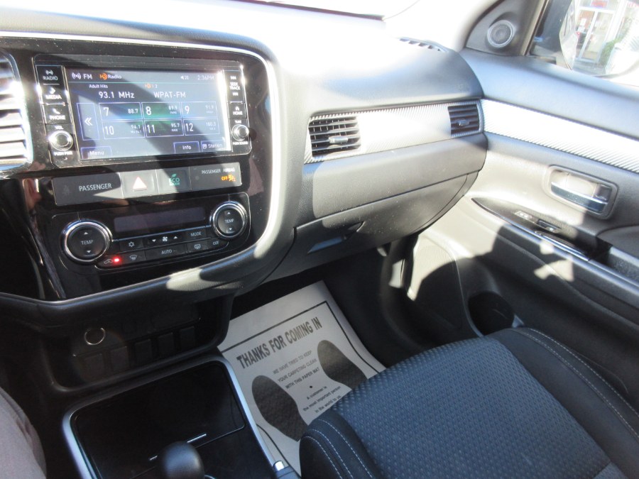 Used Mitsubishi Outlander ES FWD 2018 | Route 27 Auto Mall. Linden, New Jersey Used Mitsubishi Outlander ES FWD 2018 | Route 27 Auto Mall. Linden, New Jersey