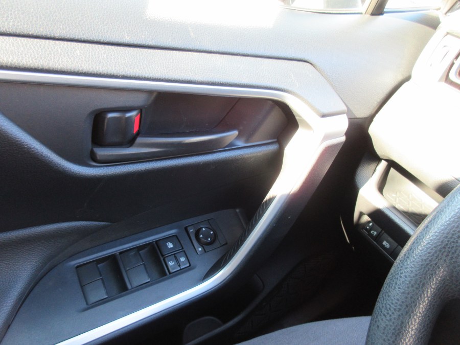 Used Toyota RAV4 LE FWD (Natl) 2019 | Route 27 Auto Mall. Linden, New Jersey Used Toyota RAV4 LE FWD (Natl) 2019 | Route 27 Auto Mall. Linden, New Jersey