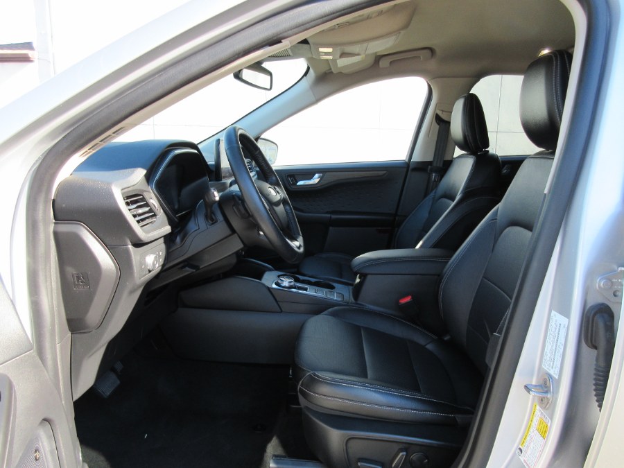 2020 Ford Escape Titanium AWD, available for sale in Linden, New Jersey | Route 27 Auto Mall. Linden, New Jersey 2020 Ford Escape Titanium AWD, available for sale in Linden, New Jersey | Route 27 Auto Mall. Linden, New Jersey