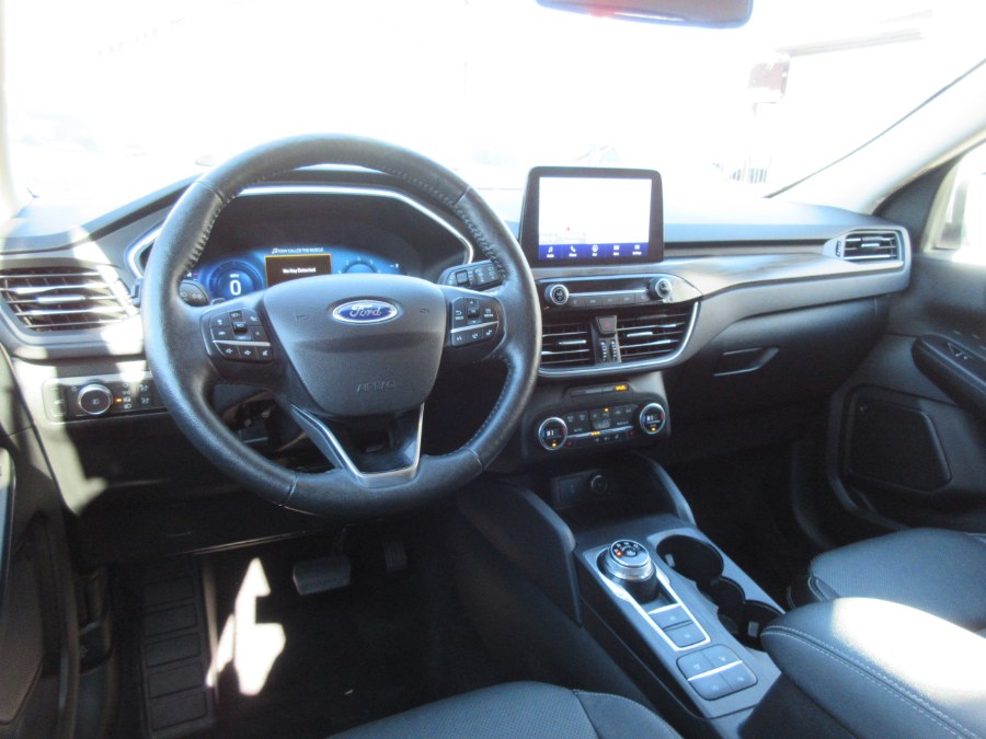 2020 Ford Escape Titanium AWD, available for sale in Linden, New Jersey | Route 27 Auto Mall. Linden, New Jersey 2020 Ford Escape Titanium AWD, available for sale in Linden, New Jersey | Route 27 Auto Mall. Linden, New Jersey