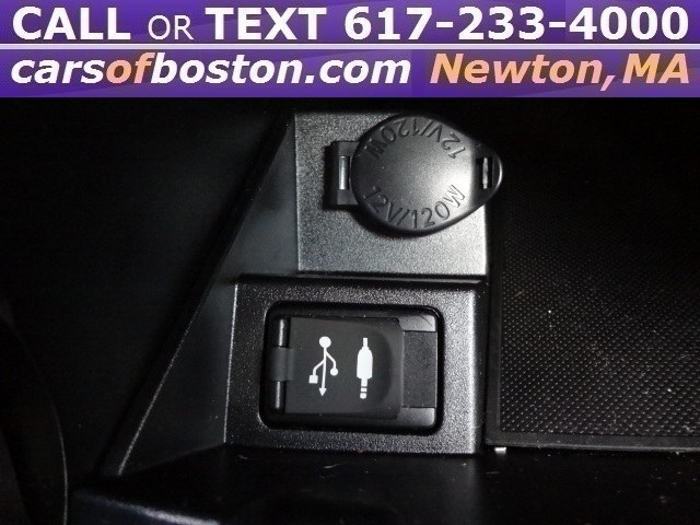 Used Toyota Camry 4dr Sdn I4 Auto SE (Natl) 2016 | Jacob Auto Sales. Newton, Massachusetts