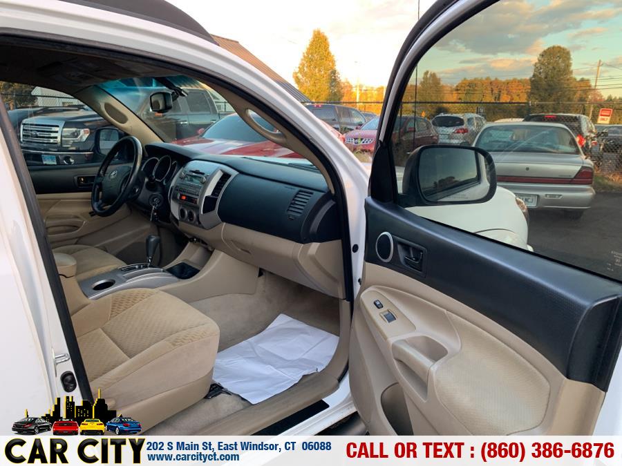 Used Toyota Tacoma 2WD Double V6 AT PreRunner (Natl) 2011 | Car City LLC. East Windsor, Connecticut Used Toyota Tacoma 2WD Double V6 AT PreRunner (Natl) 2011 | Car City LLC. East Windsor, Connecticut