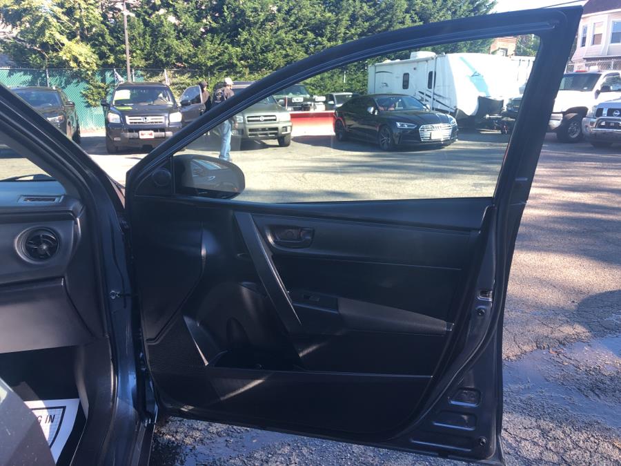 Used Toyota Corolla LE CVT (Natl) 2018 | Auto Haus of Irvington Corp. Irvington , New Jersey