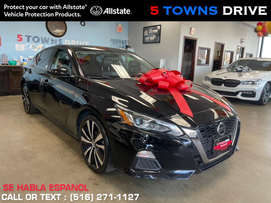 Used Nissan Altima 2.5 SR Sedan 2019 | 5 Towns Drive. Inwood, New York Used Nissan Altima 2.5 SR Sedan 2019 | 5 Towns Drive. Inwood, New York