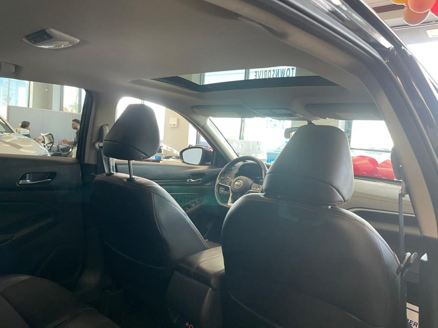 Used Nissan Altima 2.5 SR Sedan 2019 | 5 Towns Drive. Inwood, New York Used Nissan Altima 2.5 SR Sedan 2019 | 5 Towns Drive. Inwood, New York