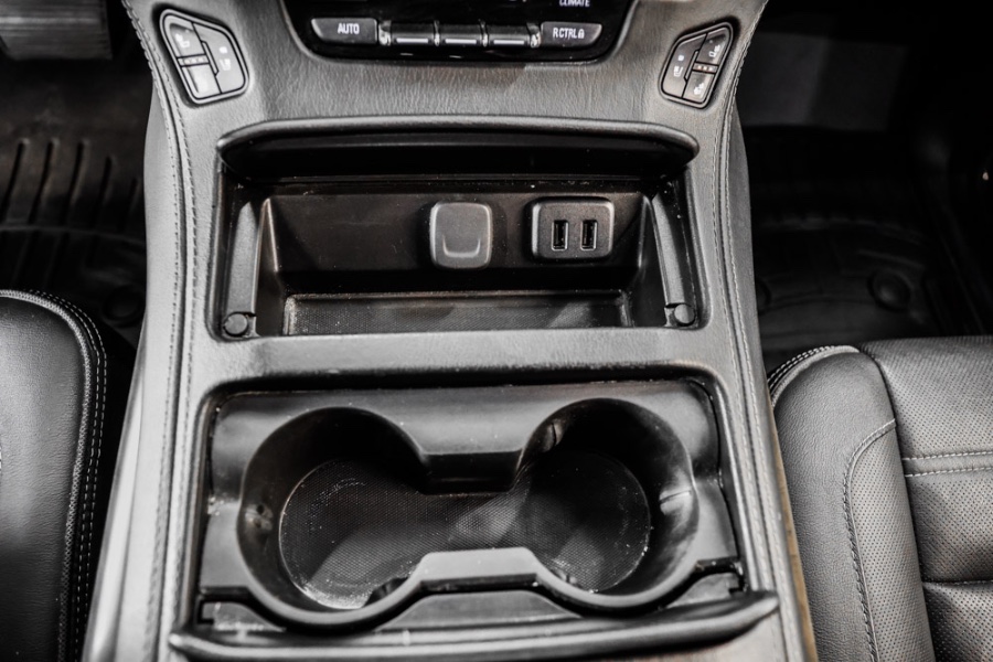2018 GMC Yukon 4WD 4dr Denali, available for sale in ELMONT, New York | 26 Motors Long Island. ELMONT, New York 2018 GMC Yukon 4WD 4dr Denali, available for sale in ELMONT, New York | 26 Motors Long Island. ELMONT, New York