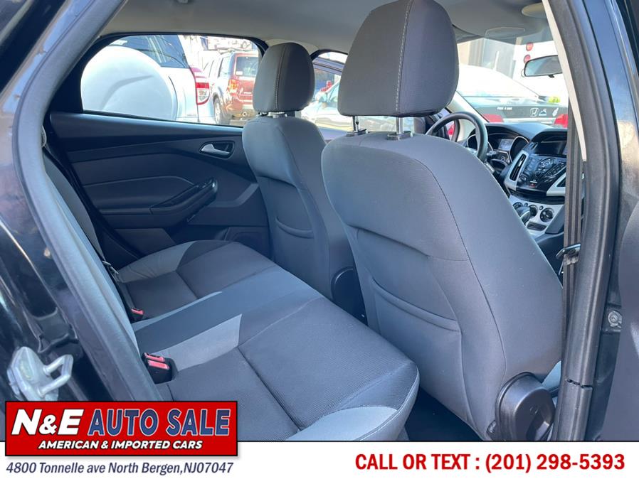 Used Ford Focus 4dr Sdn SE 2014 | N&E Auto Sale LLC. North Bergen, New Jersey Used Ford Focus 4dr Sdn SE 2014 | N&E Auto Sale LLC. North Bergen, New Jersey