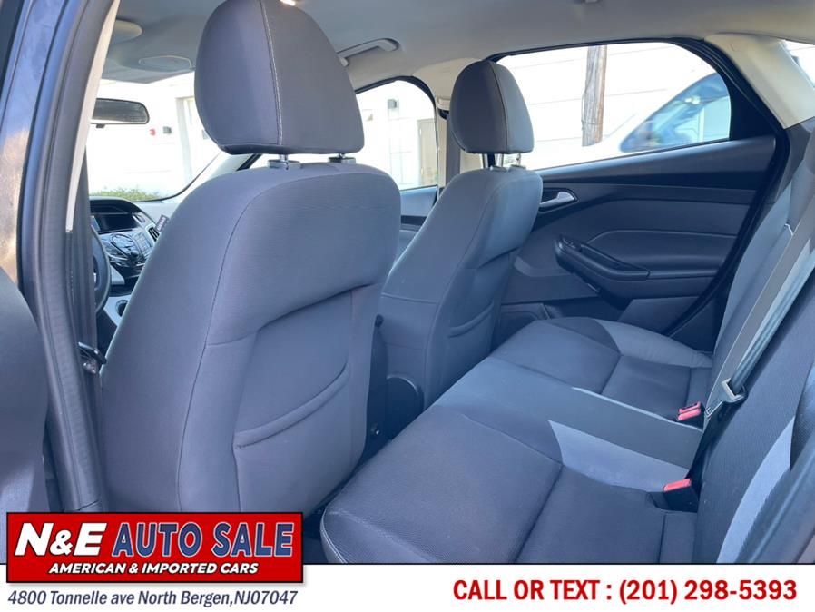 Used Ford Focus 4dr Sdn SE 2014 | N&E Auto Sale LLC. North Bergen, New Jersey Used Ford Focus 4dr Sdn SE 2014 | N&E Auto Sale LLC. North Bergen, New Jersey