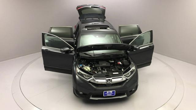 2017 Honda Cr-v EX-L AWD w/Navi, available for sale in Naugatuck, Connecticut | J&M Automotive Sls&Svc LLC. Naugatuck, Connecticut 2017 Honda Cr-v EX-L AWD w/Navi, available for sale in Naugatuck, Connecticut | J&M Automotive Sls&Svc LLC. Naugatuck, Connecticut