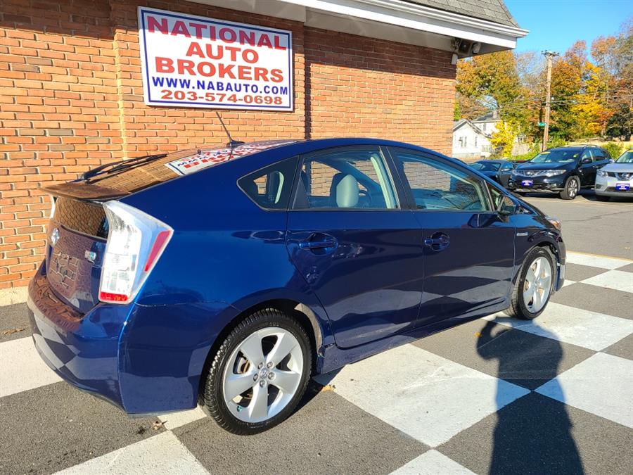 2010 Toyota Prius 5dr HB V, available for sale in Waterbury, Connecticut | National Auto Brokers, Inc.. Waterbury, Connecticut 2010 Toyota Prius 5dr HB V, available for sale in Waterbury, Connecticut | National Auto Brokers, Inc.. Waterbury, Connecticut