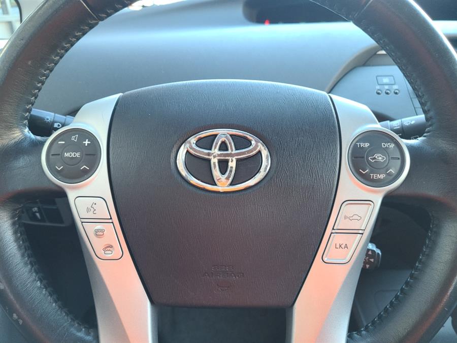2010 Toyota Prius 5dr HB V, available for sale in Waterbury, Connecticut | National Auto Brokers, Inc.. Waterbury, Connecticut 2010 Toyota Prius 5dr HB V, available for sale in Waterbury, Connecticut | National Auto Brokers, Inc.. Waterbury, Connecticut