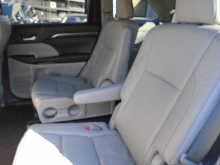 2014 Toyota Highlander LIMITED, available for sale in Waterbury, Connecticut | Jim Juliani Motors. Waterbury, Connecticut 2014 Toyota Highlander LIMITED, available for sale in Waterbury, Connecticut | Jim Juliani Motors. Waterbury, Connecticut