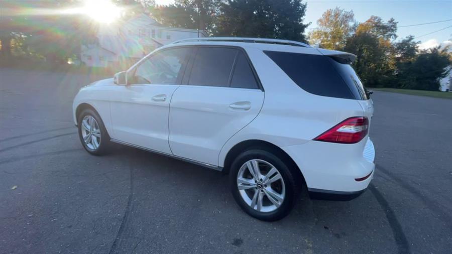 2013 Mercedes-Benz M-Class 4MATIC 4dr ML 350, available for sale in Stratford, Connecticut | Wiz Leasing Inc. Stratford, Connecticut 2013 Mercedes-Benz M-Class 4MATIC 4dr ML 350, available for sale in Stratford, Connecticut | Wiz Leasing Inc. Stratford, Connecticut