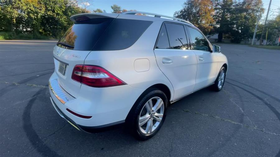 2013 Mercedes-Benz M-Class 4MATIC 4dr ML 350, available for sale in Stratford, Connecticut | Wiz Leasing Inc. Stratford, Connecticut 2013 Mercedes-Benz M-Class 4MATIC 4dr ML 350, available for sale in Stratford, Connecticut | Wiz Leasing Inc. Stratford, Connecticut