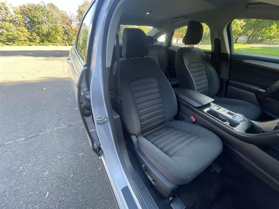 Used Ford Fusion SE FWD 2017 | Wiz Leasing Inc. Stratford, Connecticut Used Ford Fusion SE FWD 2017 | Wiz Leasing Inc. Stratford, Connecticut