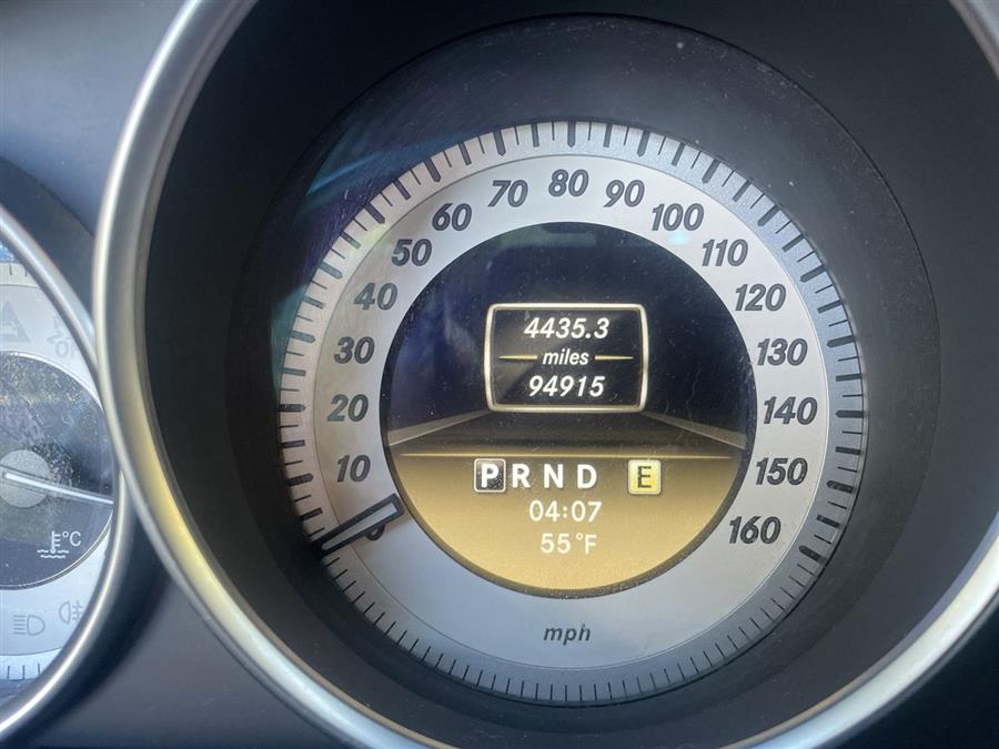 Used Mercedes-Benz C-Class 4dr Sdn C300 Sport 4MATIC 2012 | Wiz Leasing Inc. Stratford, Connecticut Used Mercedes-Benz C-Class 4dr Sdn C300 Sport 4MATIC 2012 | Wiz Leasing Inc. Stratford, Connecticut