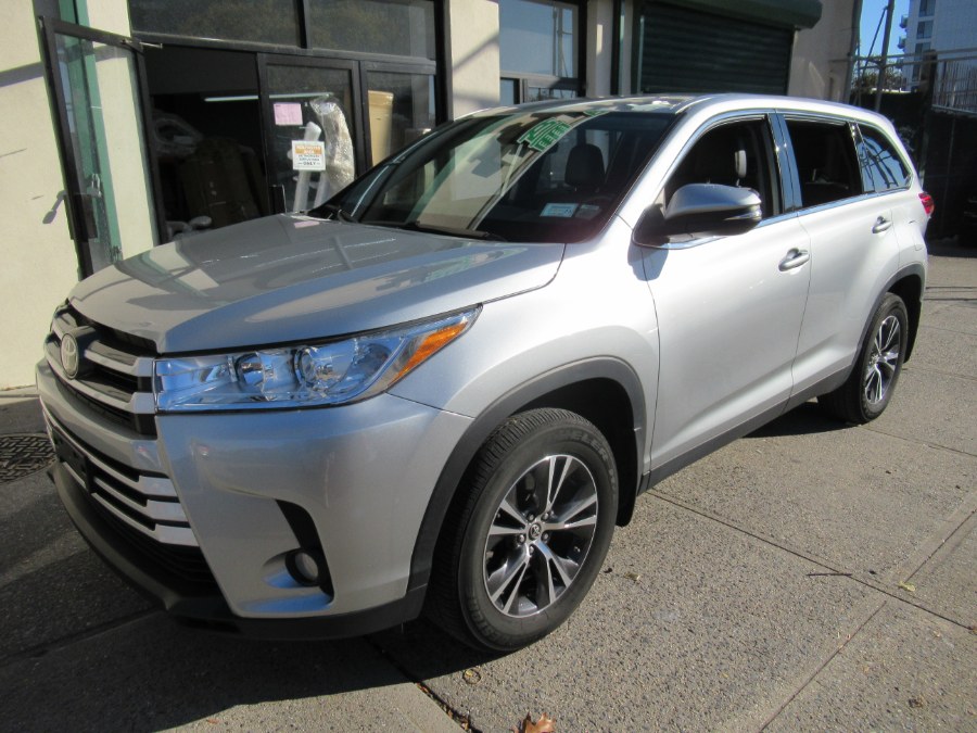 2019 Toyota Highlander LE Plus V6 AWD (Natl), available for sale in Woodside, New York | Pepmore Auto Sales Inc.. Woodside, New York 2019 Toyota Highlander LE Plus V6 AWD (Natl), available for sale in Woodside, New York | Pepmore Auto Sales Inc.. Woodside, New York
