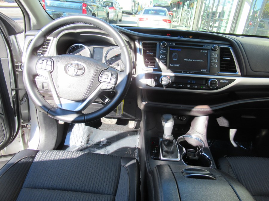 2019 Toyota Highlander LE Plus V6 AWD (Natl), available for sale in Woodside, New York | Pepmore Auto Sales Inc.. Woodside, New York 2019 Toyota Highlander LE Plus V6 AWD (Natl), available for sale in Woodside, New York | Pepmore Auto Sales Inc.. Woodside, New York