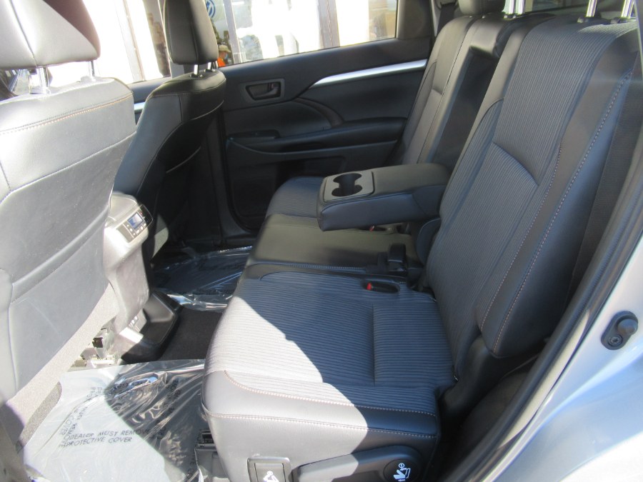 2019 Toyota Highlander LE Plus V6 AWD (Natl), available for sale in Woodside, New York | Pepmore Auto Sales Inc.. Woodside, New York 2019 Toyota Highlander LE Plus V6 AWD (Natl), available for sale in Woodside, New York | Pepmore Auto Sales Inc.. Woodside, New York