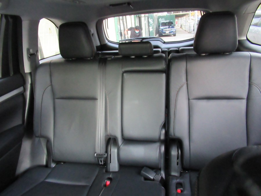 Used Toyota Highlander XLE V6 AWD (Natl) 2018 | Pepmore Auto Sales Inc.. Woodside, New York Used Toyota Highlander XLE V6 AWD (Natl) 2018 | Pepmore Auto Sales Inc.. Woodside, New York