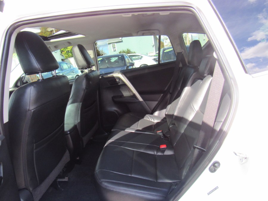 Used Toyota RAV4 XLE 2013 | Hilario's Auto Sales Inc.. Worcester, Massachusetts Used Toyota RAV4 XLE 2013 | Hilario's Auto Sales Inc.. Worcester, Massachusetts