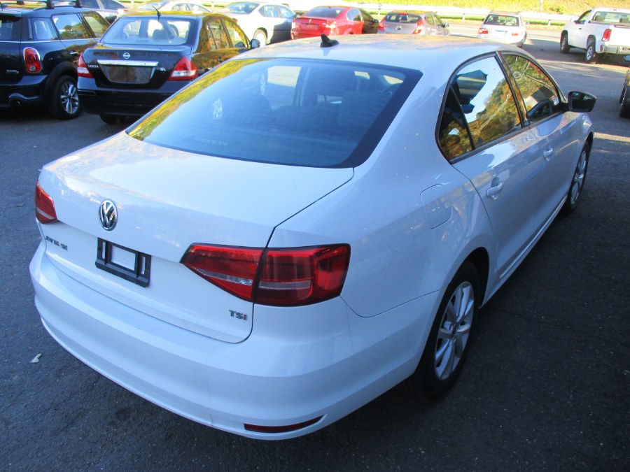 Used Volkswagen Jetta Sedan 4dr Auto 1.8T SE PZEV 2015 | Cos Central Auto. Meriden, Connecticut Used Volkswagen Jetta Sedan 4dr Auto 1.8T SE PZEV 2015 | Cos Central Auto. Meriden, Connecticut