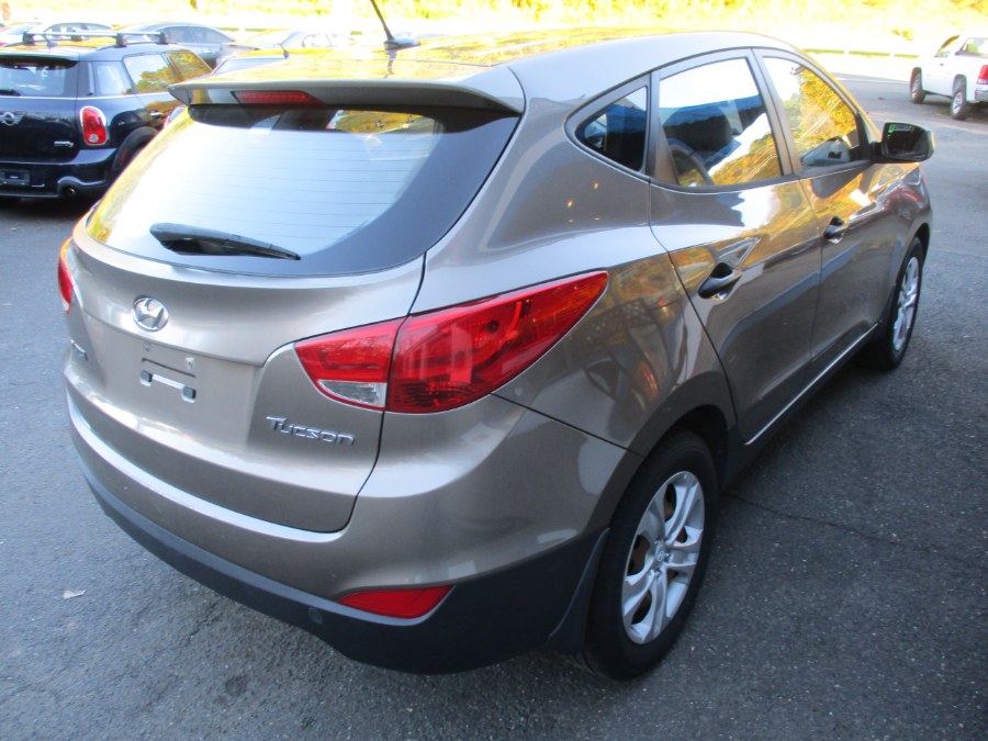 Used Hyundai Tucson GLS 2010 | Cos Central Auto. Meriden, Connecticut Used Hyundai Tucson GLS 2010 | Cos Central Auto. Meriden, Connecticut