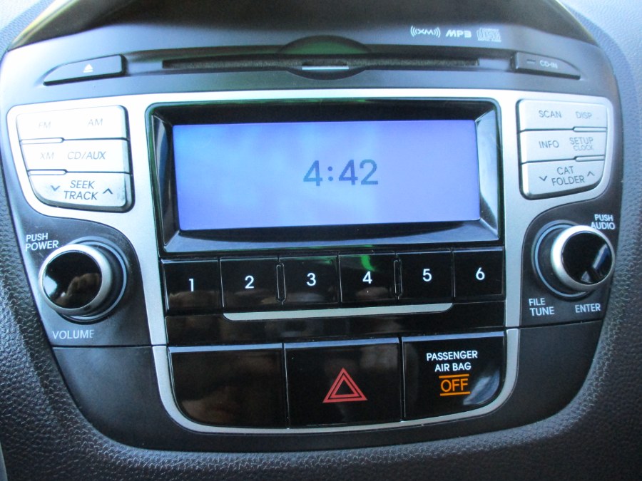 Used Hyundai Tucson GLS 2010 | Cos Central Auto. Meriden, Connecticut Used Hyundai Tucson GLS 2010 | Cos Central Auto. Meriden, Connecticut