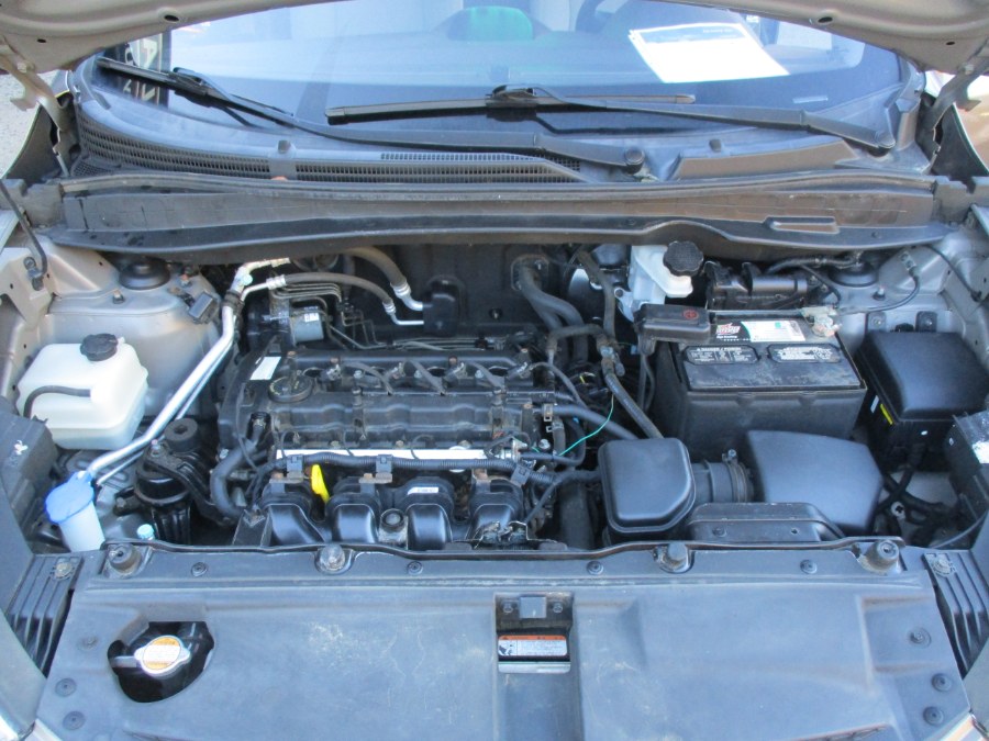 Used Hyundai Tucson GLS 2010 | Cos Central Auto. Meriden, Connecticut Used Hyundai Tucson GLS 2010 | Cos Central Auto. Meriden, Connecticut