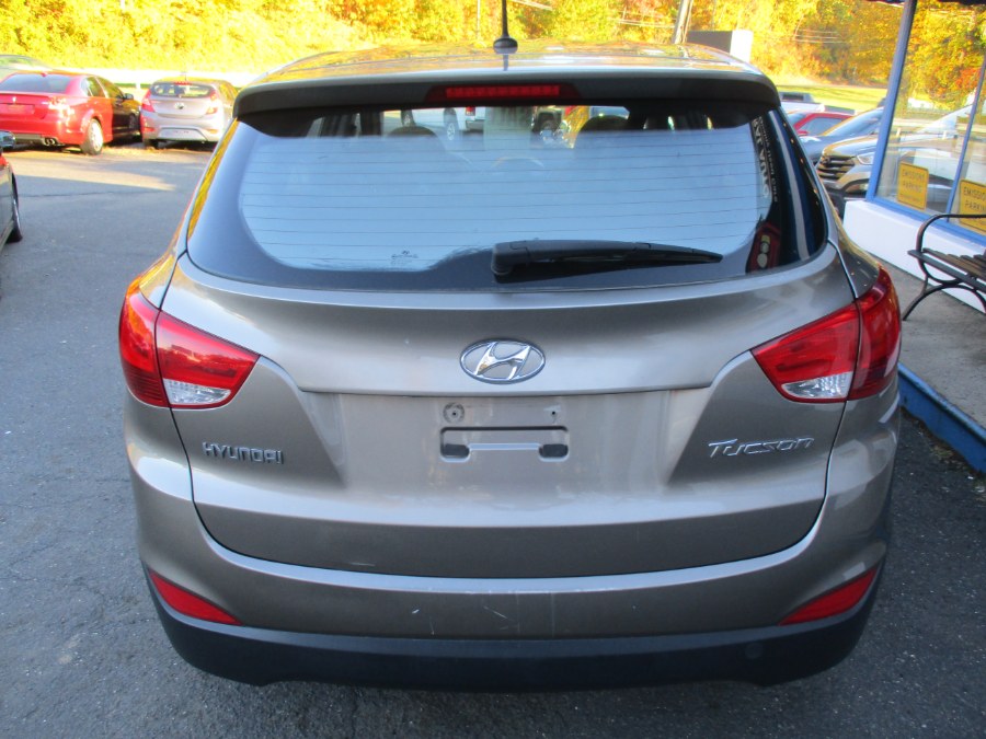 Used Hyundai Tucson GLS 2010 | Cos Central Auto. Meriden, Connecticut Used Hyundai Tucson GLS 2010 | Cos Central Auto. Meriden, Connecticut