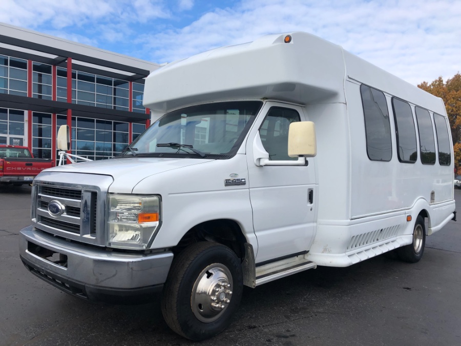 Used Ford Econoline Commercial Cutaway E-450 Super Duty 158" DRW 2008 | Marsh Auto Sales LLC. Ortonville, Michigan Used Ford Econoline Commercial Cutaway E-450 Super Duty 158" DRW 2008 | Marsh Auto Sales LLC. Ortonville, Michigan