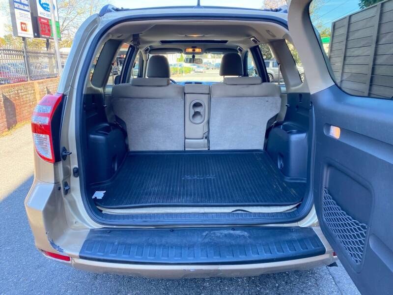 Used Toyota RAV4 4WD 4dr 4-cyl 4-Spd AT 2011 | Motorcars of Boston. Newton, Massachusetts Used Toyota RAV4 4WD 4dr 4-cyl 4-Spd AT 2011 | Motorcars of Boston. Newton, Massachusetts
