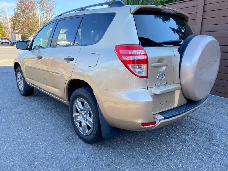 Used Toyota RAV4 4WD 4dr 4-cyl 4-Spd AT 2011 | Motorcars of Boston. Newton, Massachusetts Used Toyota RAV4 4WD 4dr 4-cyl 4-Spd AT 2011 | Motorcars of Boston. Newton, Massachusetts