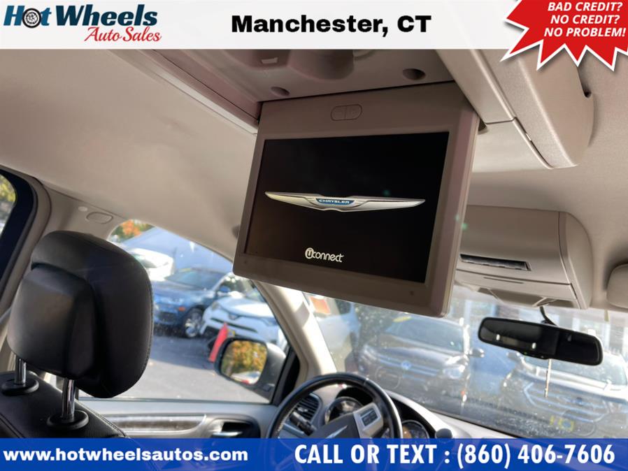 Used Chrysler Town & Country 4dr Wgn Touring 2014 | Hot Wheels Auto Sales LLC. Manchester, Connecticut Used Chrysler Town & Country 4dr Wgn Touring 2014 | Hot Wheels Auto Sales LLC. Manchester, Connecticut