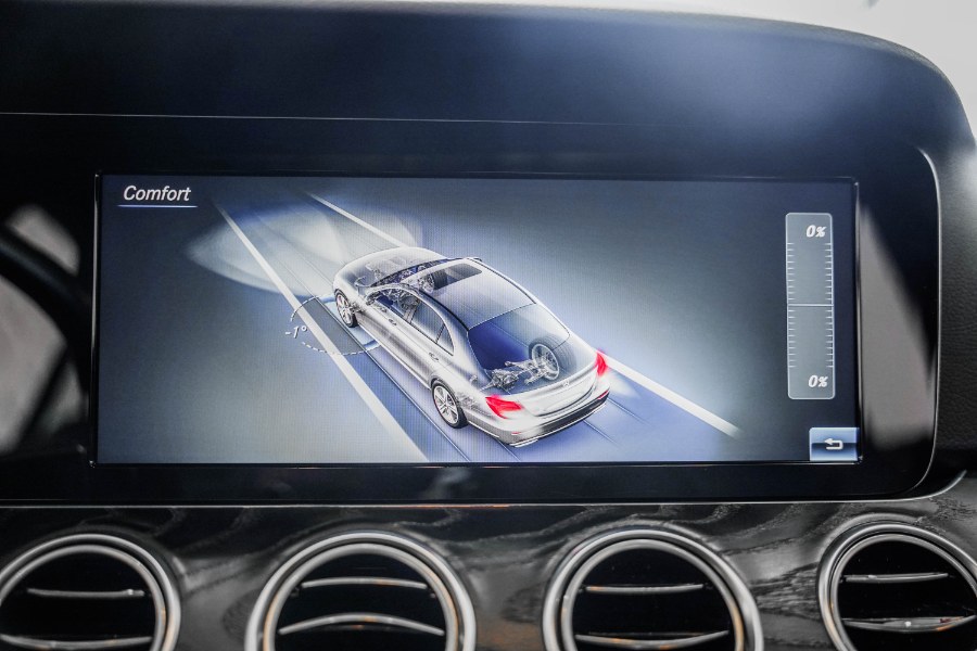 Used Mercedes-Benz E-Class E 300 4MATIC Sedan 2018 | 26 Motors Corp. Bronx, New York Used Mercedes-Benz E-Class E 300 4MATIC Sedan 2018 | 26 Motors Corp. Bronx, New York