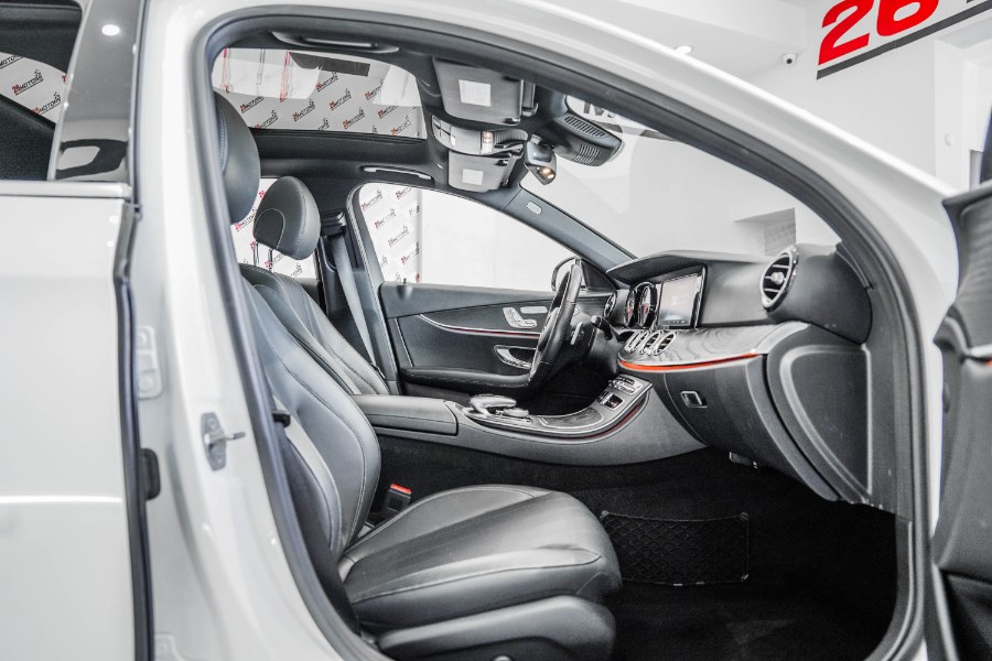 Used Mercedes-Benz E-Class E 300 4MATIC Sedan 2018 | 26 Motors Corp. Bronx, New York Used Mercedes-Benz E-Class E 300 4MATIC Sedan 2018 | 26 Motors Corp. Bronx, New York