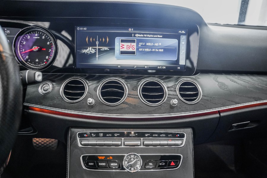Used Mercedes-Benz E-Class E 300 4MATIC Sedan 2018 | 26 Motors Corp. Bronx, New York Used Mercedes-Benz E-Class E 300 4MATIC Sedan 2018 | 26 Motors Corp. Bronx, New York
