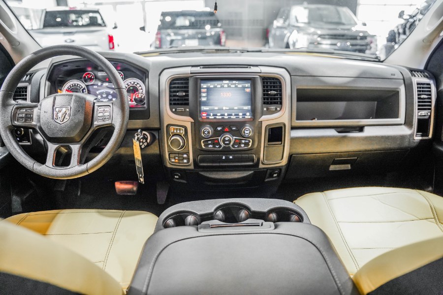 Used Ram 1500 Classic Express 4x4 Crew Cab 5''7" Box 2019 | 26 Motors Corp. Bronx, New York Used Ram 1500 Classic Express 4x4 Crew Cab 5''7" Box 2019 | 26 Motors Corp. Bronx, New York