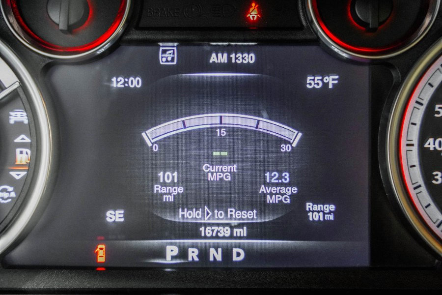 Used Ram 1500 Classic Express 4x4 Crew Cab 5''7" Box 2019 | 26 Motors Corp. Bronx, New York Used Ram 1500 Classic Express 4x4 Crew Cab 5''7" Box 2019 | 26 Motors Corp. Bronx, New York