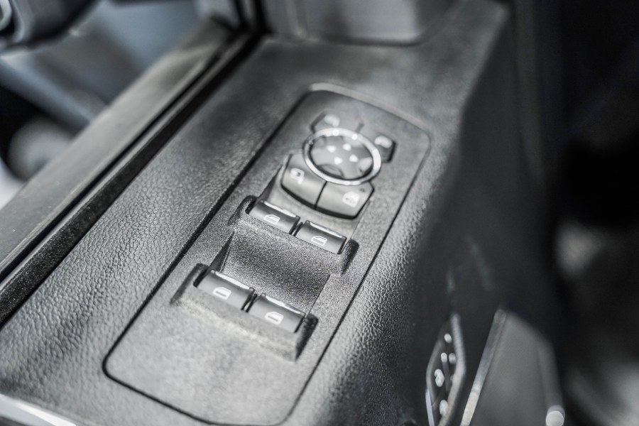 Used Ford F-150 LARIAT 4WD SuperCrew 6.5'' Box 2020 | 26 Motors Corp. Bronx, New York Used Ford F-150 LARIAT 4WD SuperCrew 6.5'' Box 2020 | 26 Motors Corp. Bronx, New York