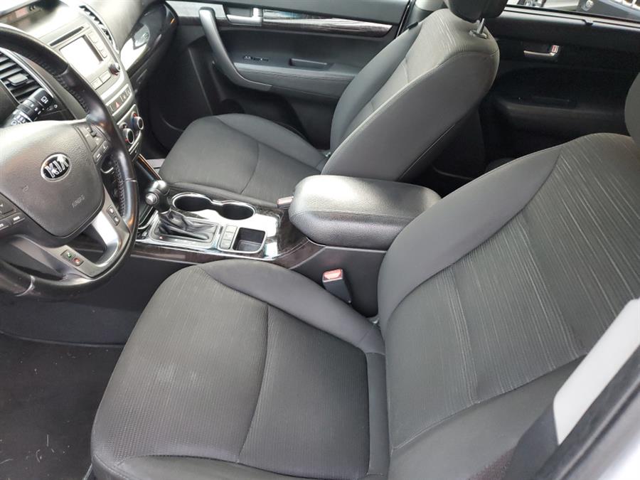 2014 Kia Sorento AWD 4dr V6 LX, available for sale in Springfield, Massachusetts | Absolute Motors Inc. Springfield, Massachusetts 2014 Kia Sorento AWD 4dr V6 LX, available for sale in Springfield, Massachusetts | Absolute Motors Inc. Springfield, Massachusetts