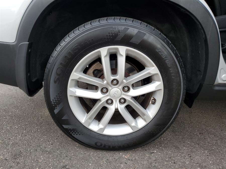 2014 Kia Sorento AWD 4dr V6 LX, available for sale in Springfield, Massachusetts | Absolute Motors Inc. Springfield, Massachusetts 2014 Kia Sorento AWD 4dr V6 LX, available for sale in Springfield, Massachusetts | Absolute Motors Inc. Springfield, Massachusetts