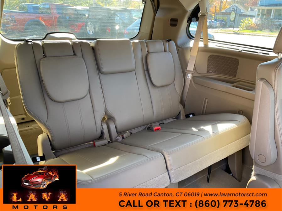 2013 Chrysler Town & Country 4dr Wgn Touring-L, available for sale in Canton, Connecticut | Lava Motors. Canton, Connecticut 2013 Chrysler Town & Country 4dr Wgn Touring-L, available for sale in Canton, Connecticut | Lava Motors. Canton, Connecticut