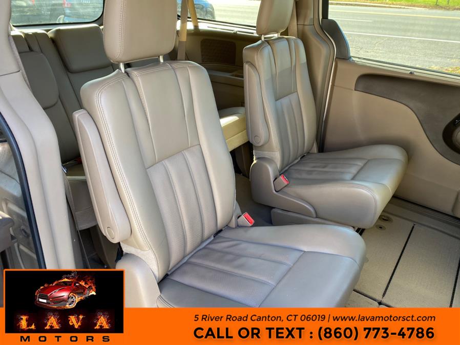 2013 Chrysler Town & Country 4dr Wgn Touring-L, available for sale in Canton, Connecticut | Lava Motors. Canton, Connecticut 2013 Chrysler Town & Country 4dr Wgn Touring-L, available for sale in Canton, Connecticut | Lava Motors. Canton, Connecticut