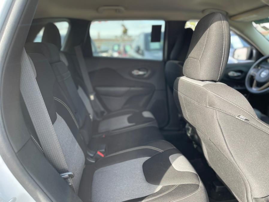 Used Jeep Cherokee FWD 4dr Latitude 2014 | NYC Automart Inc. Brooklyn, New York Used Jeep Cherokee FWD 4dr Latitude 2014 | NYC Automart Inc. Brooklyn, New York