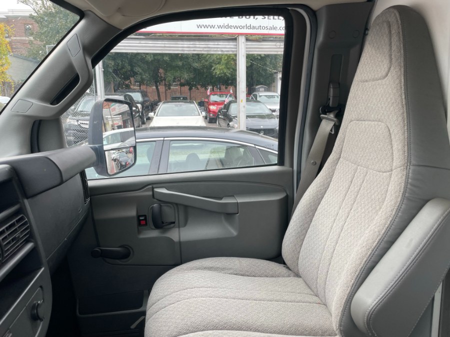 Used Chevrolet Express Commercial Cutaway 3500 Van 177" 2017 | Wide World Inc. Brooklyn, New York Used Chevrolet Express Commercial Cutaway 3500 Van 177" 2017 | Wide World Inc. Brooklyn, New York